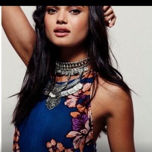 FREE PEOPLE Dress flattering fit Beautiful pattern
